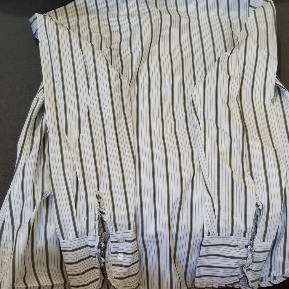 Ann Taylor Ladies button down top